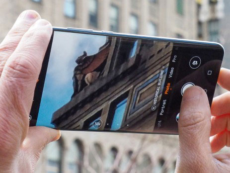 Galaxy S11 Space Zoom